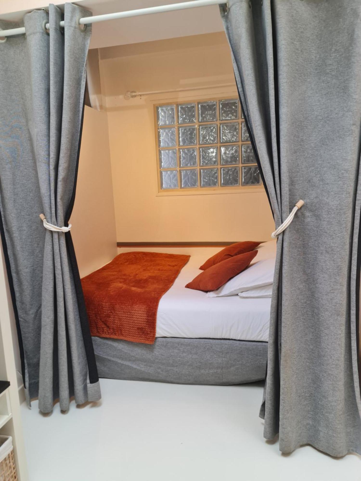 Le Souplex Apartment Troyes Exterior photo
